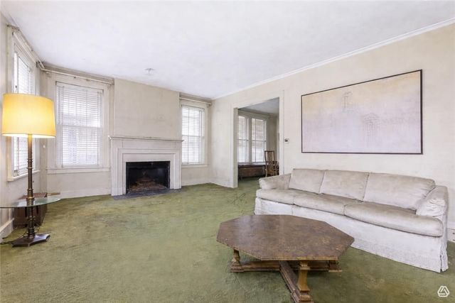 2406 Pioneer Avenue, Brookline, PA 15226
