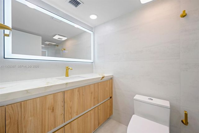 3410 Galt Ocean Dr PH2N, Fort Lauderdale, FL 33308