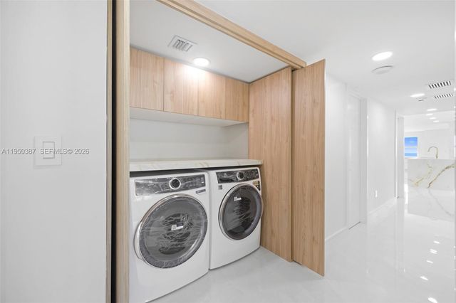 3410 Galt Ocean Dr PH2N, Fort Lauderdale, FL 33308