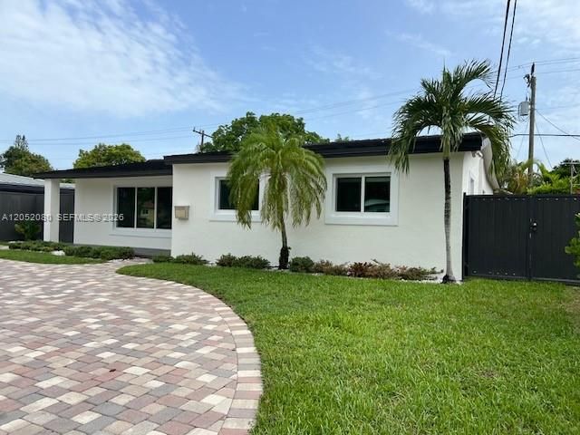 9211 SW 13th Street, Miami, FL 33174