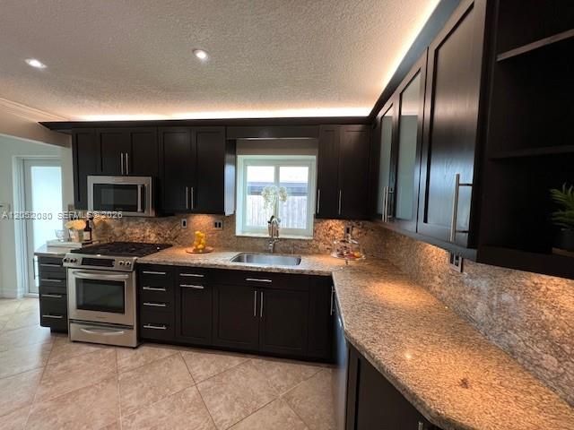 9211 SW 13th Street, Miami, FL 33174