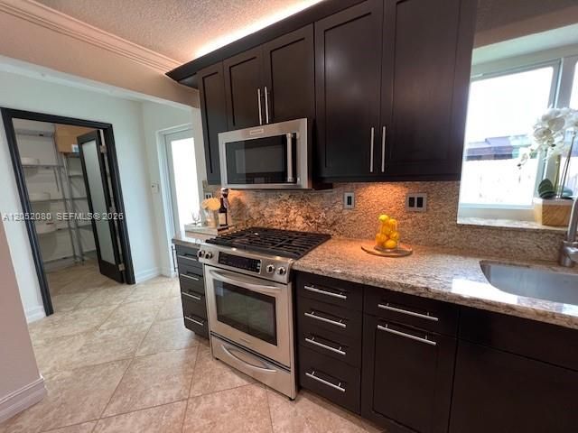 9211 SW 13th Street, Miami, FL 33174