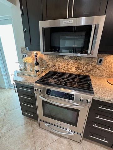 9211 SW 13th Street, Miami, FL 33174