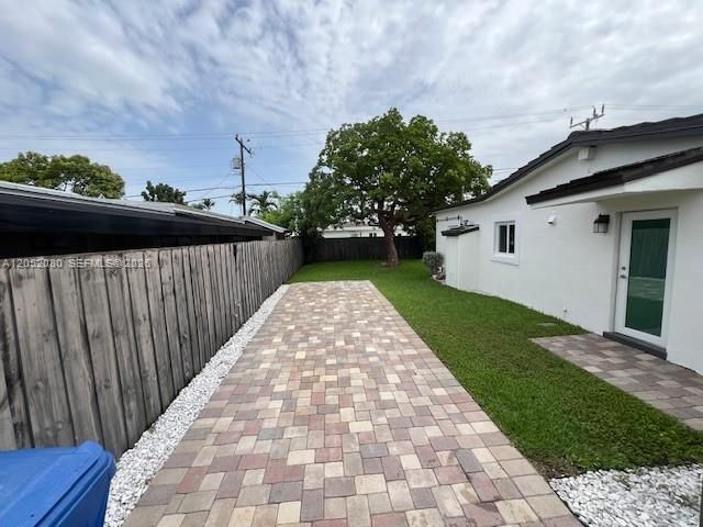 9211 SW 13th Street, Miami, FL 33174