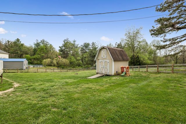8334 Tatum Rd, Lyles, TN 37098