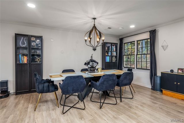 655 Woodridge, Tuscaloosa, AL 35406