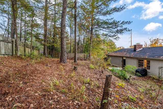 655 Woodridge, Tuscaloosa, AL 35406