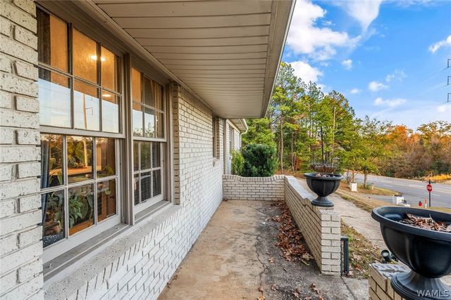 655 Woodridge, Tuscaloosa, AL 35406