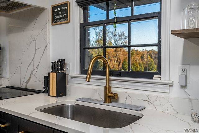 655 Woodridge, Tuscaloosa, AL 35406