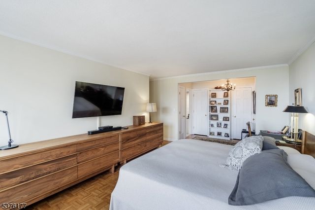 200 Winston Drive, Apt 2808 2808, Cliffside Park Boro, NJ 07010