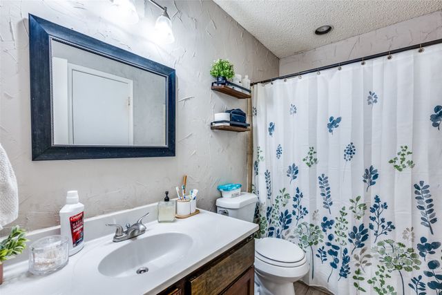 1415 Colonnade Drive, Arlington, TX 76018