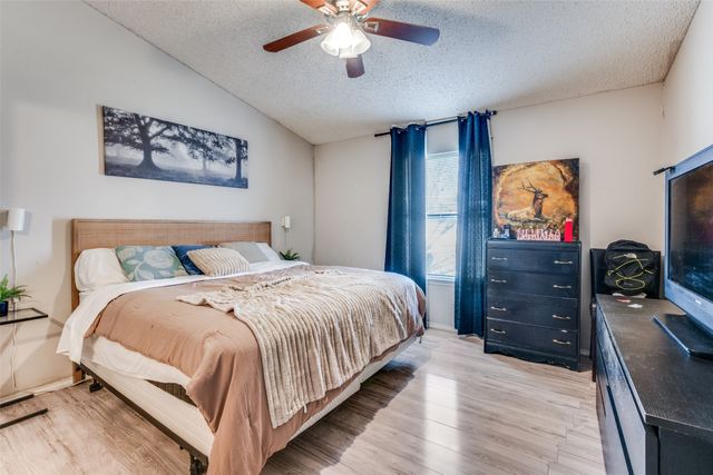 1415 Colonnade Drive, Arlington, TX 76018