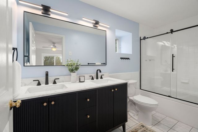 110 Coolidge Hill Rd 2, Watertown, MA 02472