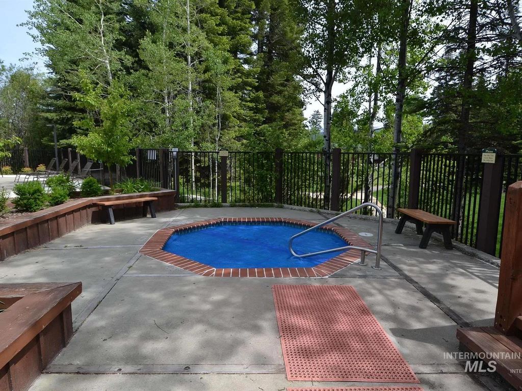 1319 Hearthstone Ct 3-A, McCall, ID 83638 photo 13