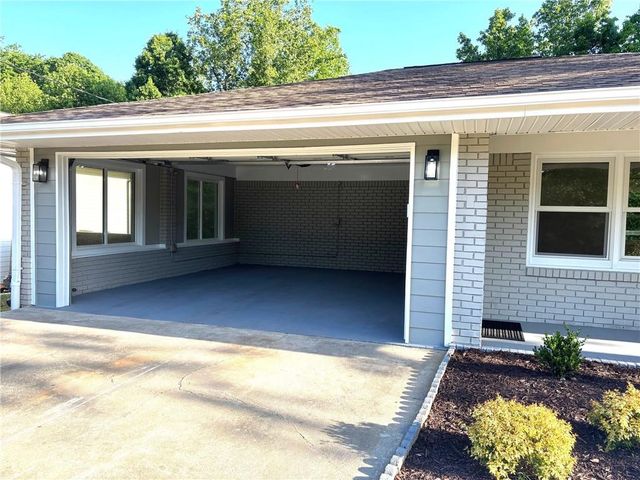 61 Hidden Court SE, Mableton, GA 30126