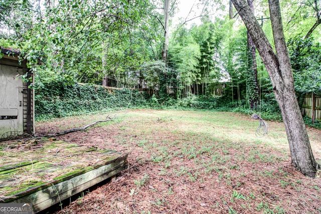 162 Peachtree Hills Avenue NE, Atlanta, GA 30305