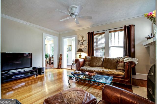 162 Peachtree Hills Avenue NE, Atlanta, GA 30305