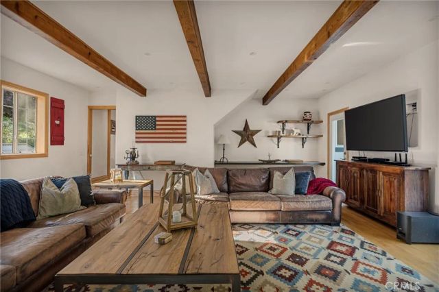 230 Hemlock Drive, Lake Arrowhead, CA 92352