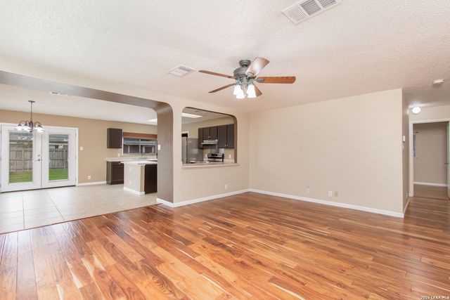 851 CAMEL BACK DR, New Braunfels, TX 78130