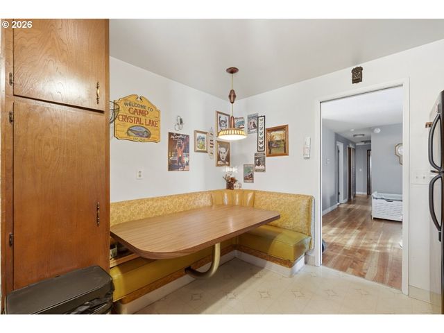 2321 Se SPRUCE St, Hillsboro, OR 97123