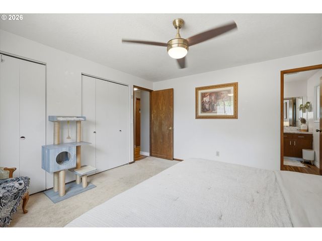 2321 Se SPRUCE St, Hillsboro, OR 97123