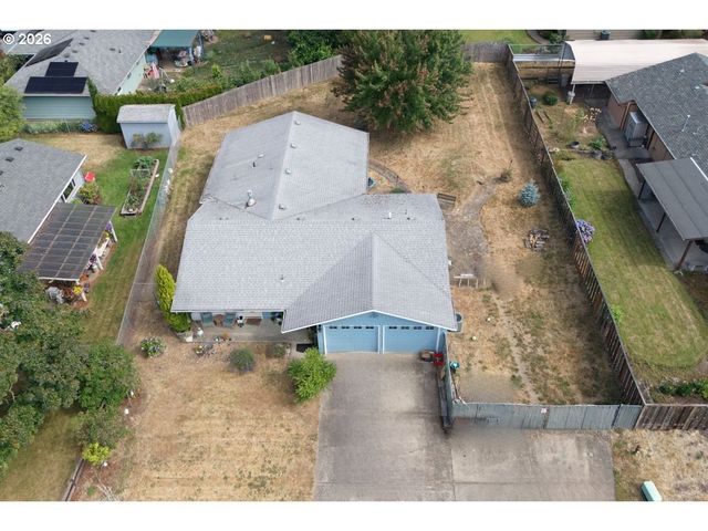 2321 Se SPRUCE St, Hillsboro, OR 97123