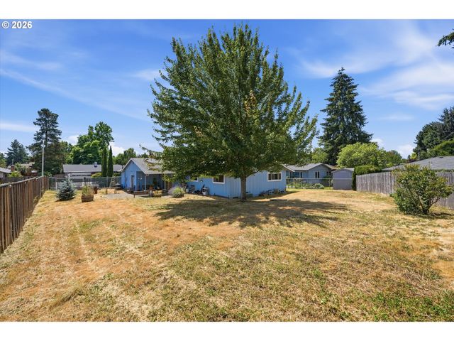 2321 Se SPRUCE St, Hillsboro, OR 97123