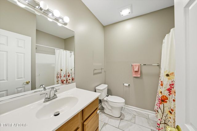 7113 Winter Oaks Way 13, Knoxville, TN 37918