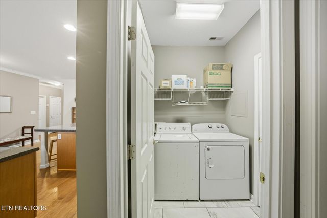 7113 Winter Oaks Way 13, Knoxville, TN 37918