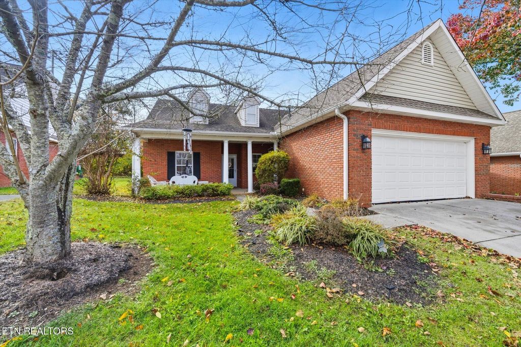 7113 Winter Oaks Way 13, Knoxville, TN 37918