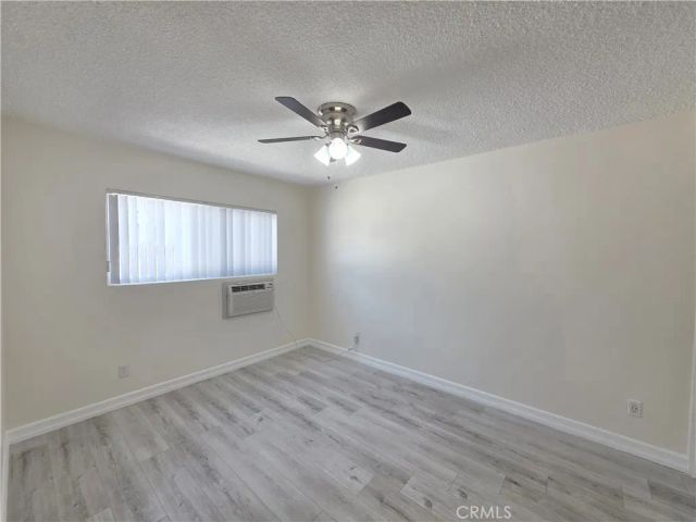 15436 Vanowen 9, Van Nuys, CA 91406