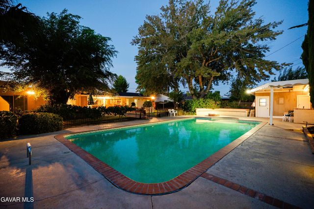 1734 W Lancaster Boulevard, Lancaster, CA 93534