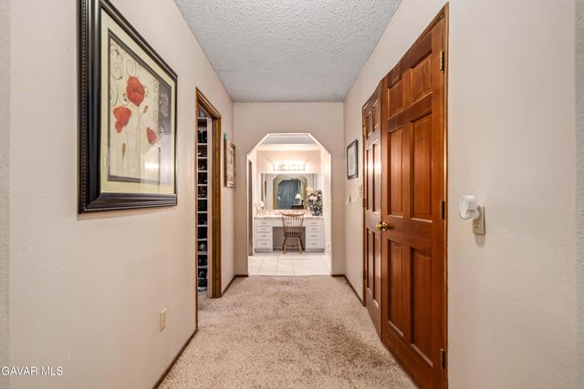1734 W Lancaster Boulevard, Lancaster, CA 93534