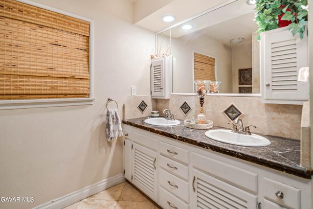 1734 W Lancaster Boulevard, Lancaster, CA 93534