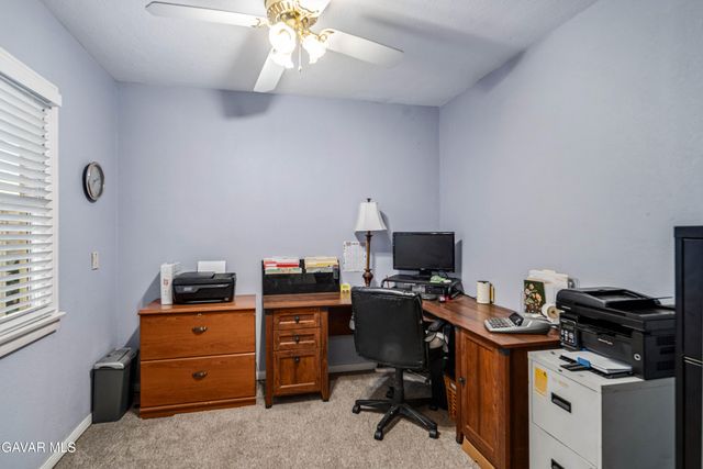1734 W Lancaster Boulevard, Lancaster, CA 93534