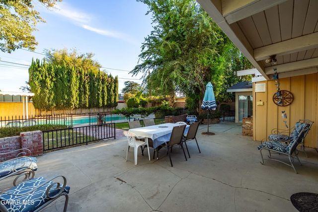 1734 W Lancaster Boulevard, Lancaster, CA 93534