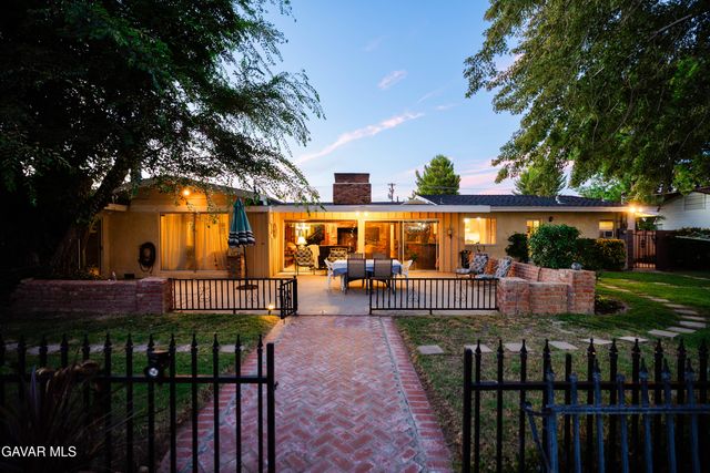 1734 W Lancaster Boulevard, Lancaster, CA 93534
