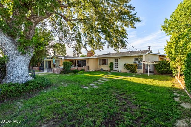 1734 W Lancaster Boulevard, Lancaster, CA 93534