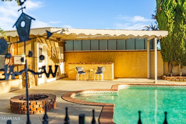 1734 W Lancaster Boulevard, Lancaster, CA 93534