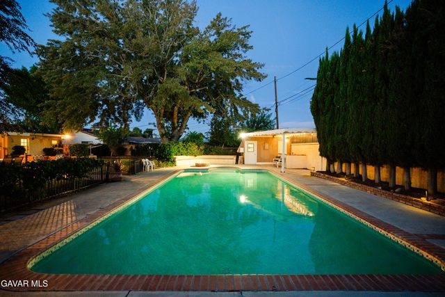 1734 W Lancaster Boulevard, Lancaster, CA 93534