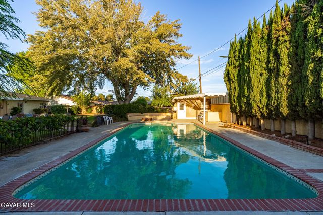 1734 W Lancaster Boulevard, Lancaster, CA 93534