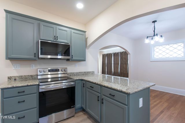 407 & 409 Poplar Street, Bristol, TN 37620