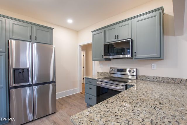 407 & 409 Poplar Street, Bristol, TN 37620