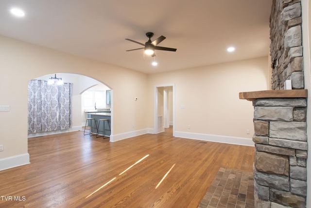 407 & 409 Poplar Street, Bristol, TN 37620