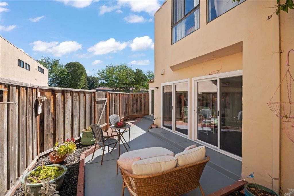 Image 29 of property listing at 8170 Westwood Drive 15, Gilroy, CA 95020