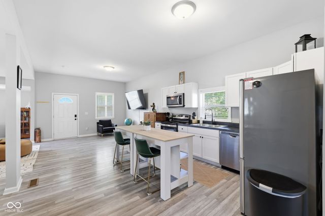 828 River Avenue, Indianapolis, IN 46221