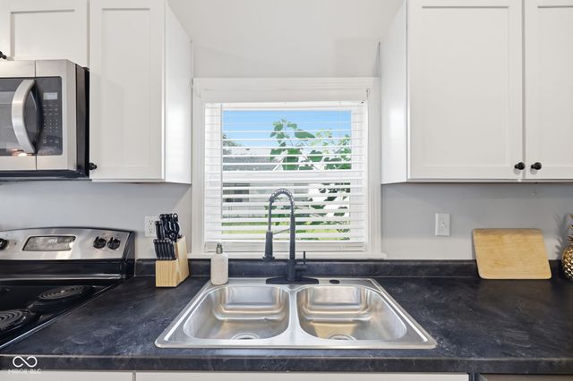 828 River Avenue, Indianapolis, IN 46221