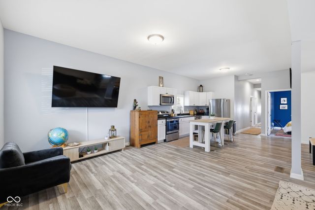 828 River Avenue, Indianapolis, IN 46221