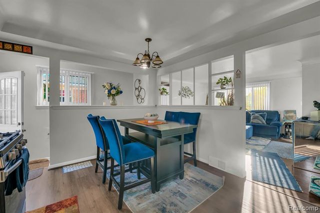 24880 Warrington Avenue, Eastpointe, MI 48021