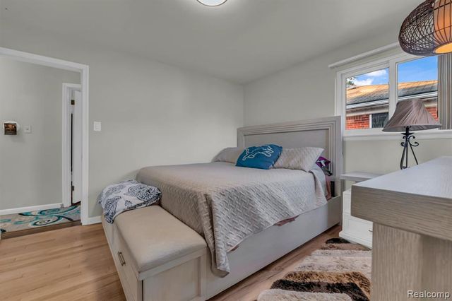 24880 Warrington Avenue, Eastpointe, MI 48021